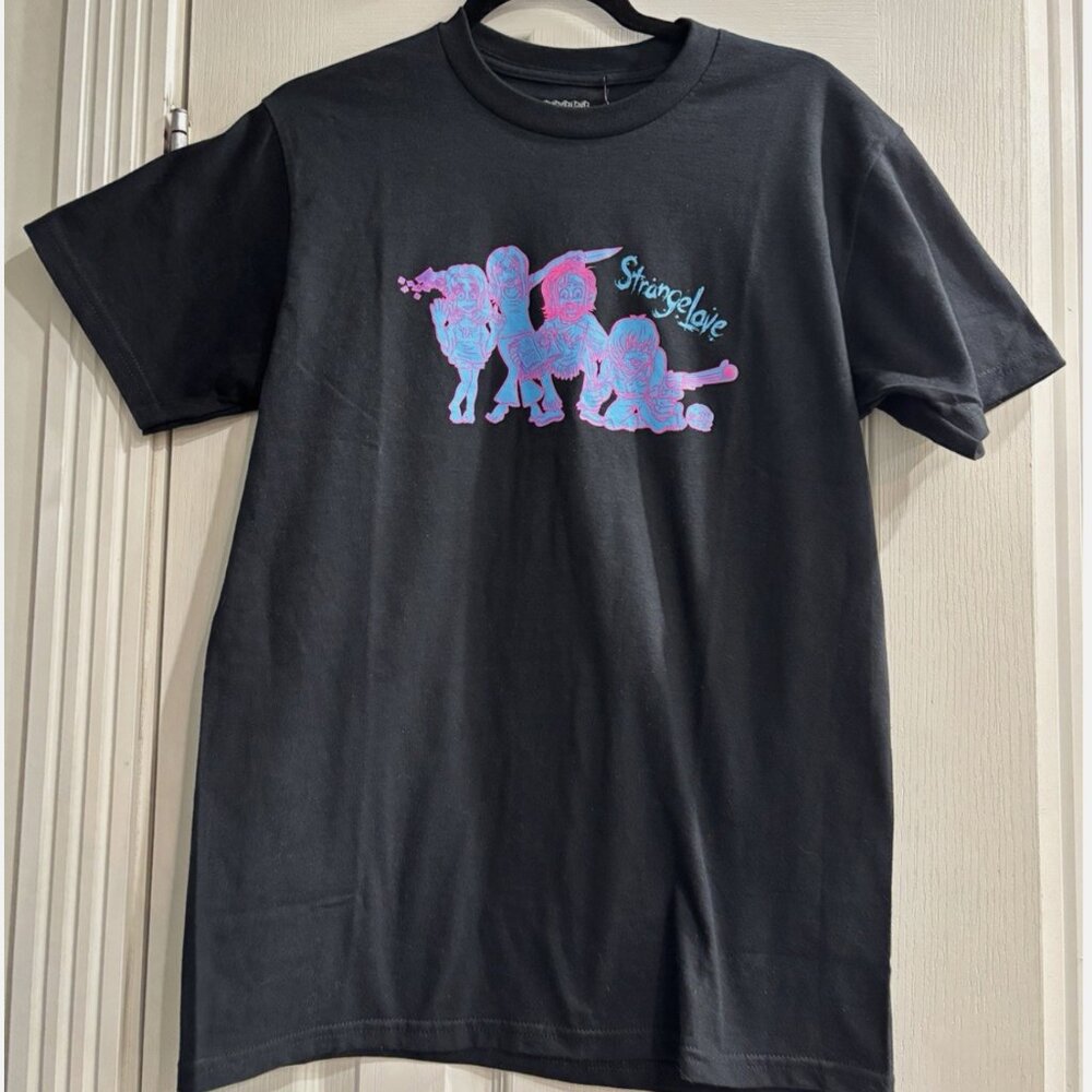 STRANGELOVE SKATEBOARD MANSON FAMILY  T SHIRT *RARE* Helter Skelter MEDIUM NWT